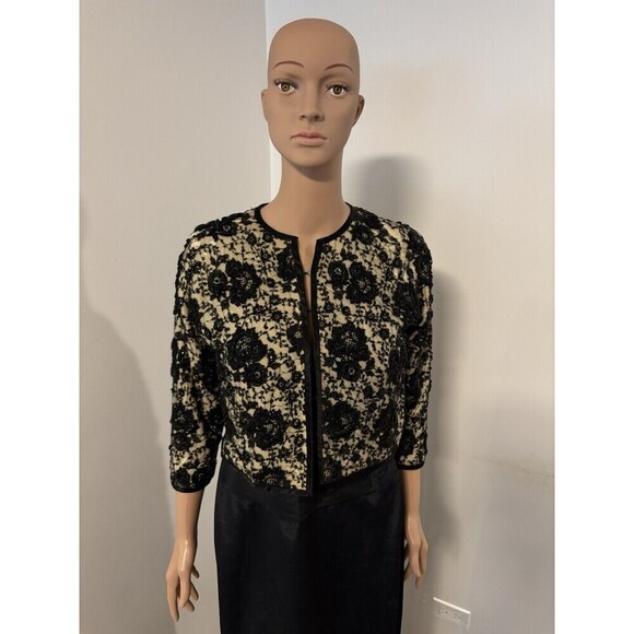 NO TAG Vintage Black Lace Beaded Silk Lined 3/4 Sleeve Hook Eye Crop Jacket SM - Picture 2 of 13